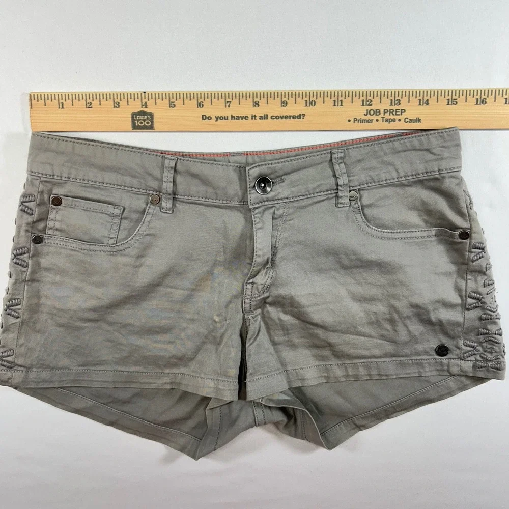 Roxy Gray Embroidered Side Chino Shorts Womens Size 27 Low Rise Beach Casual